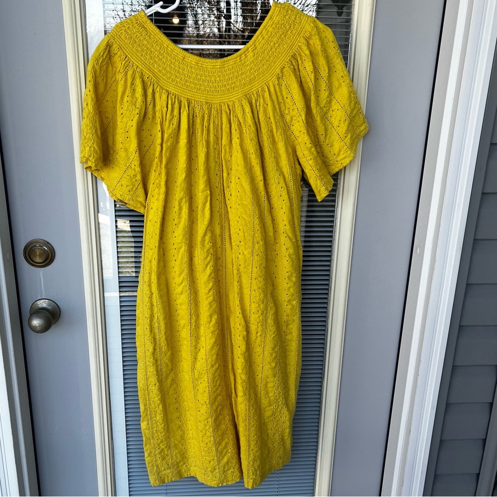 Old Navy Mustard Yellow Eyelet Smocked Shift Dress Size XL Tall - Picture 7 of 7